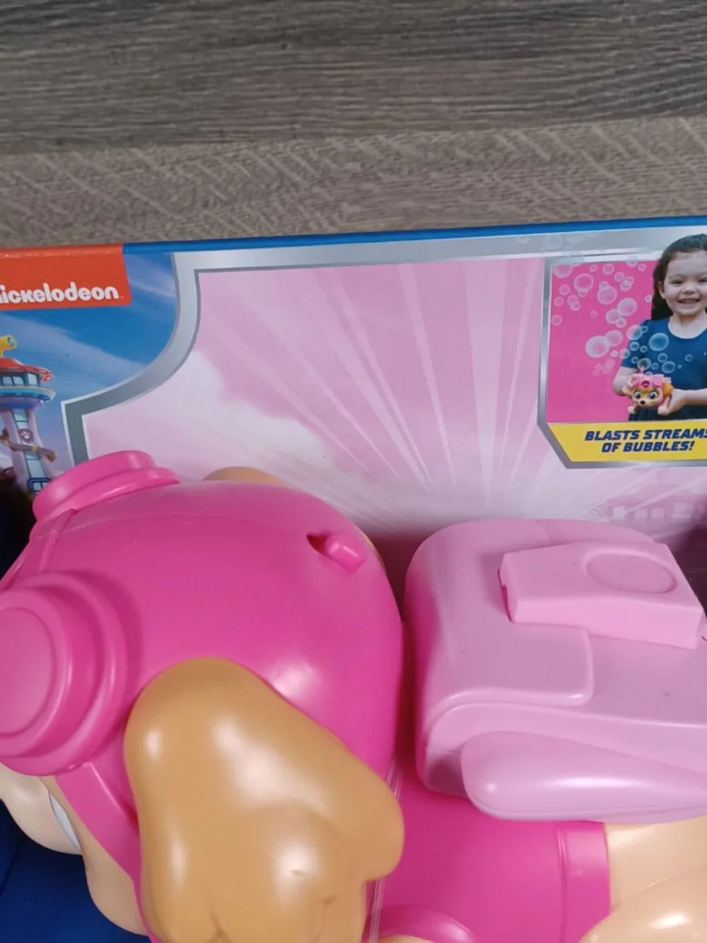 NIB Nickelodeon  PAW Patrol Skye No-Spill Blast-Off Bubble Blower Toy